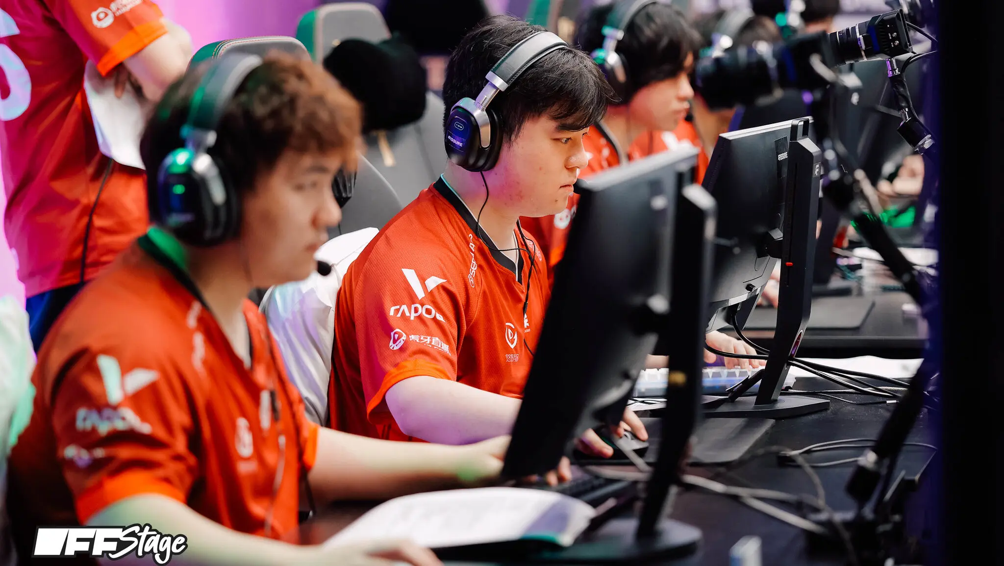 A photo of the TYLOO players from the tournament.