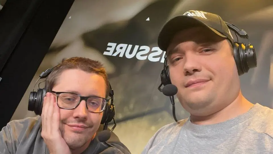 A group photo of Rustam “Adekvat” Mavlyutov and Arseny “ArsZeeqq” Usov