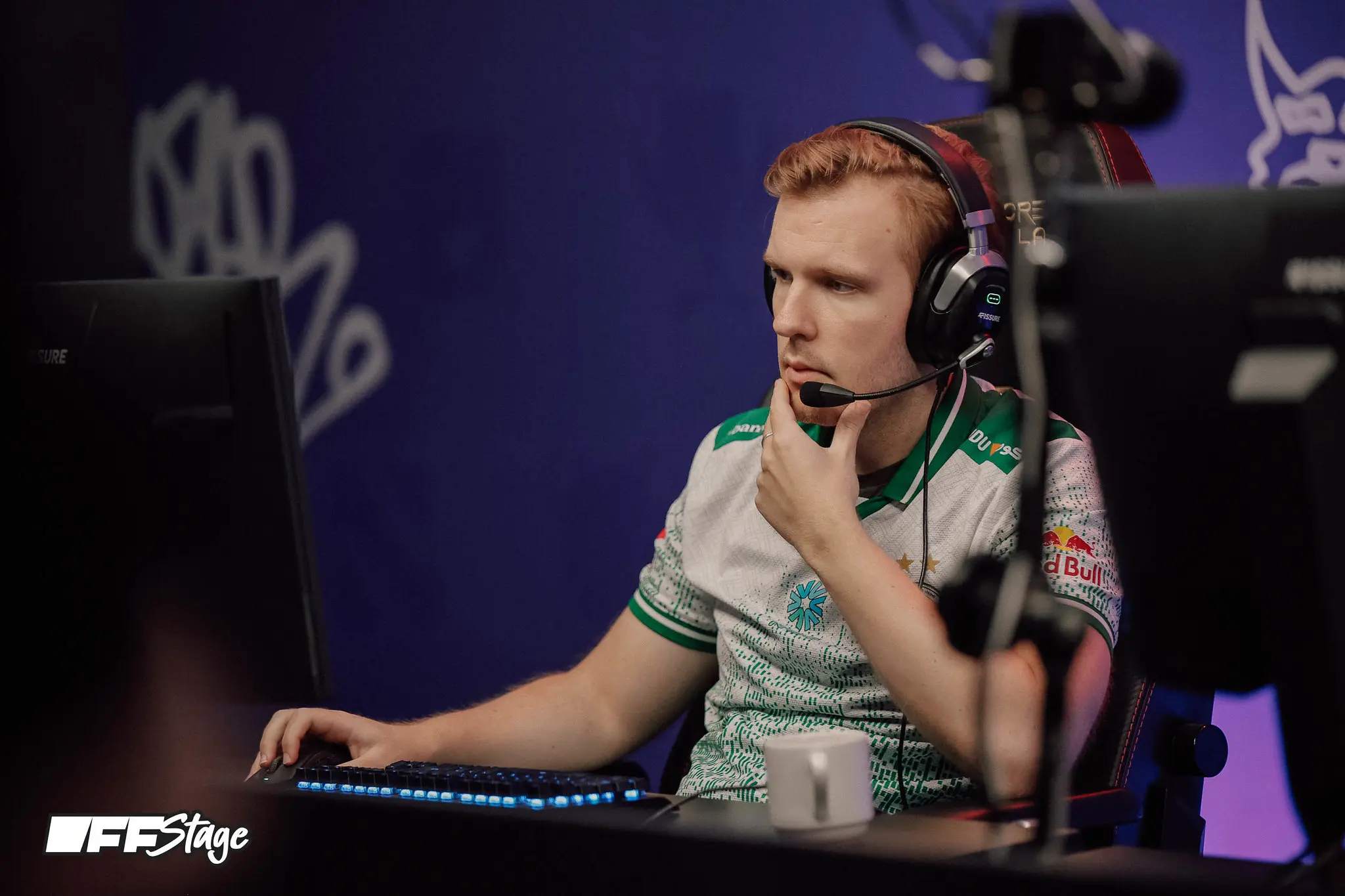 Cr1t at FISSURE PLAYGROUND 2 — DOTA