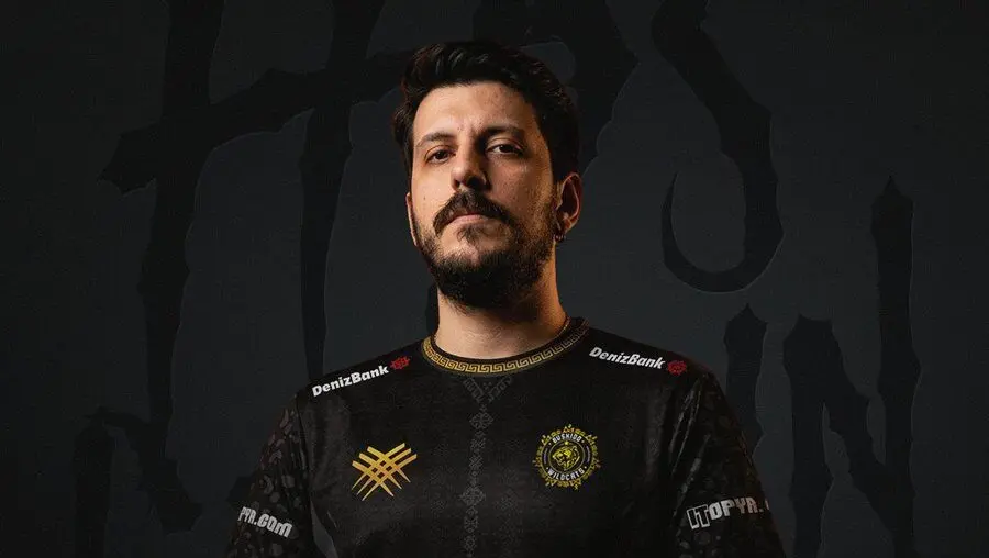 Bushido Wildcats coach Efe-Kerem “ekg” Gençdış.