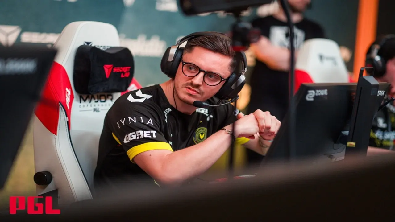 Photo of apEX from the tournament