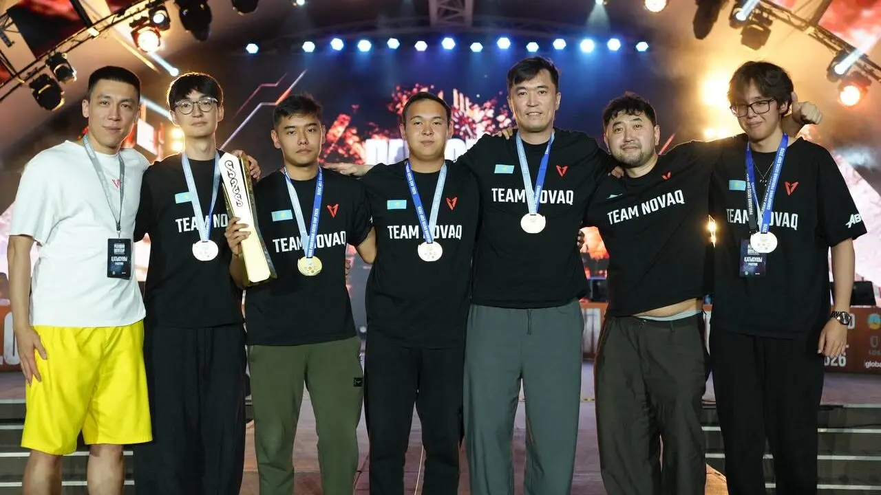 NOVAQ team photo