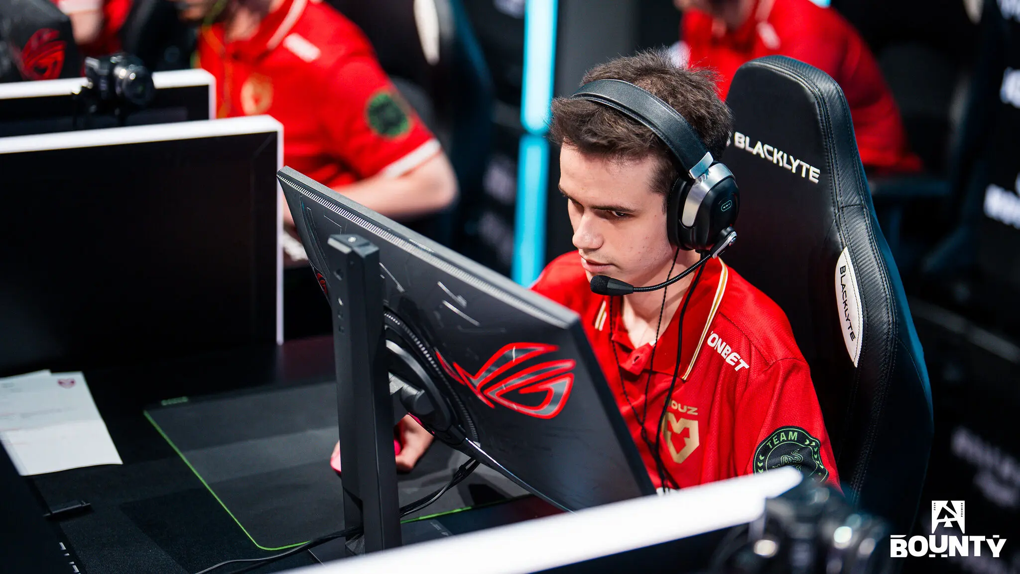 MOUZ rifler Adrian “xelex” Vince