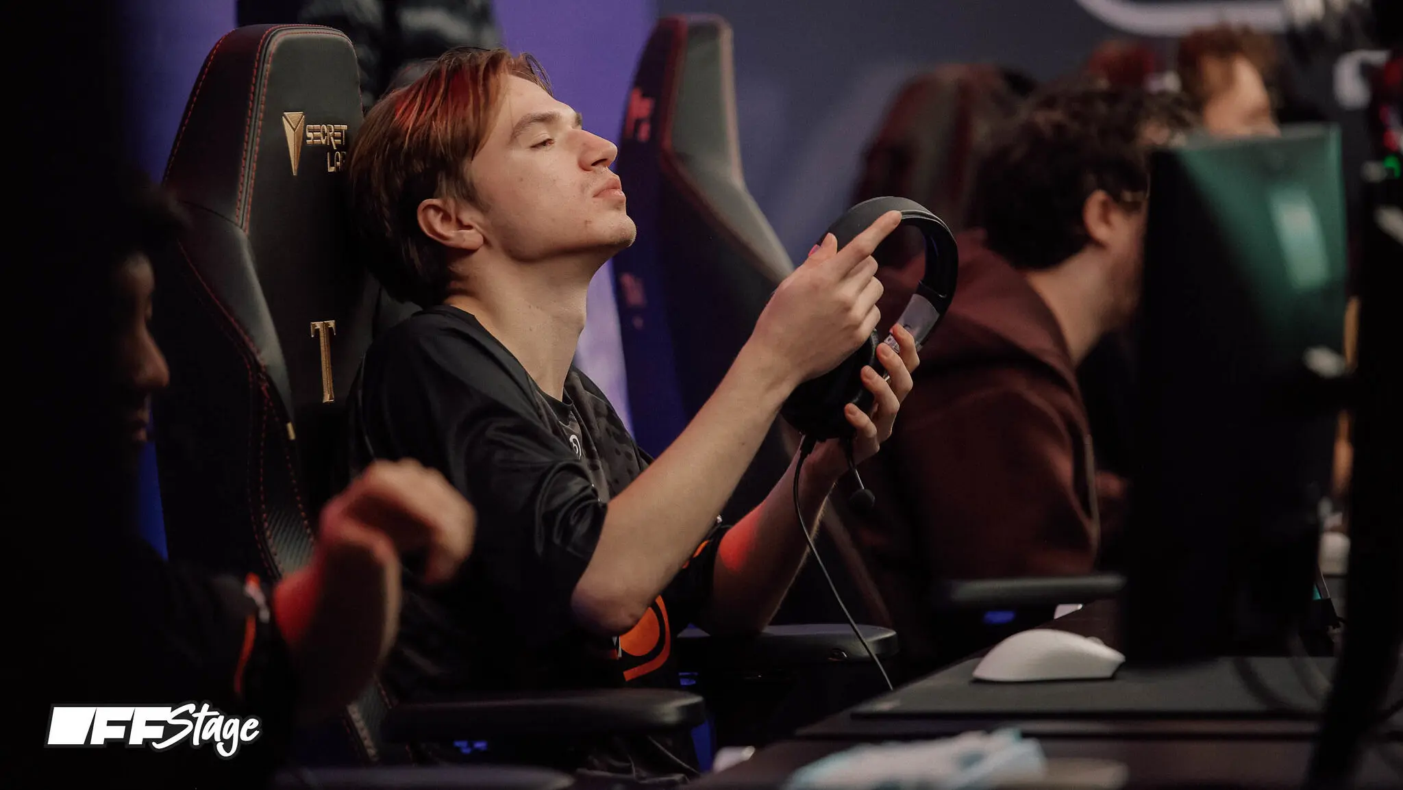Pure in the group stage of FISSURE PLAYGROUND 2 — DOTA.