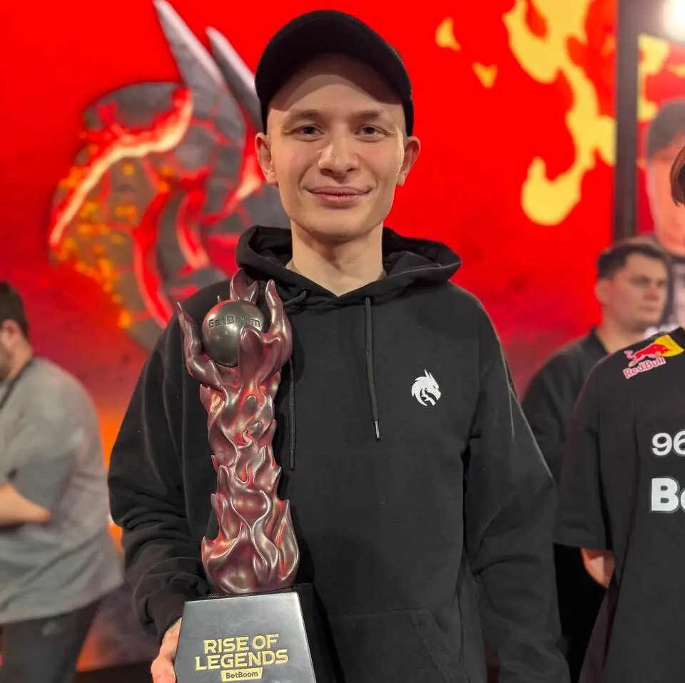 Sunset lover with a trophy