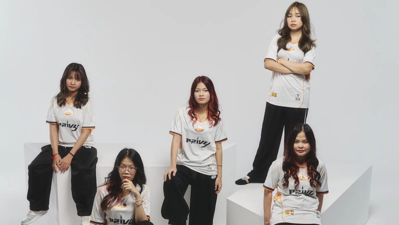 A photo of the Galaxy Phoenix roster from the MLBB Women's International 2026.