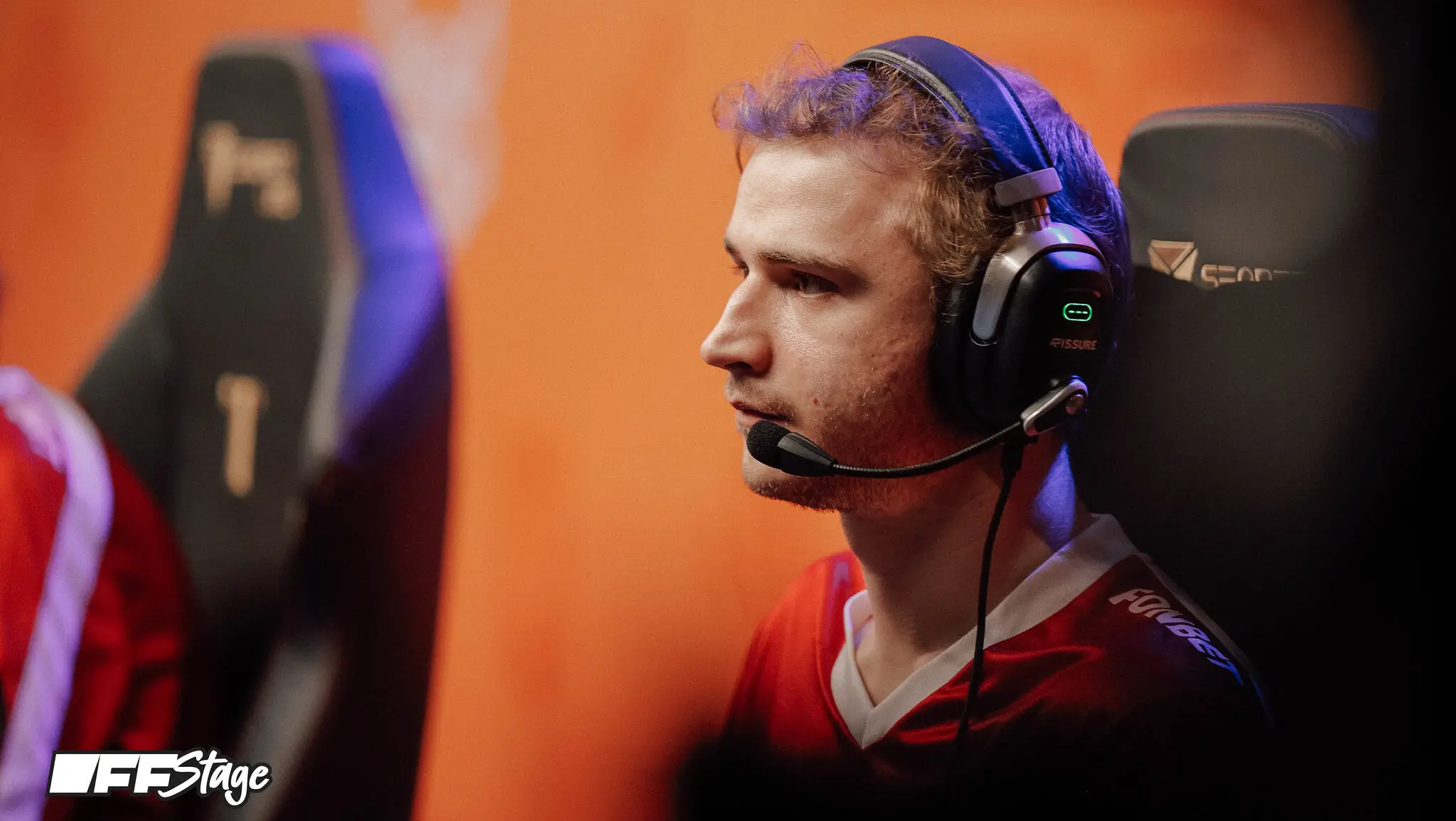 Artem “lorenof” Melnik at FISSURE PLAYGROUND 2 — DOTA