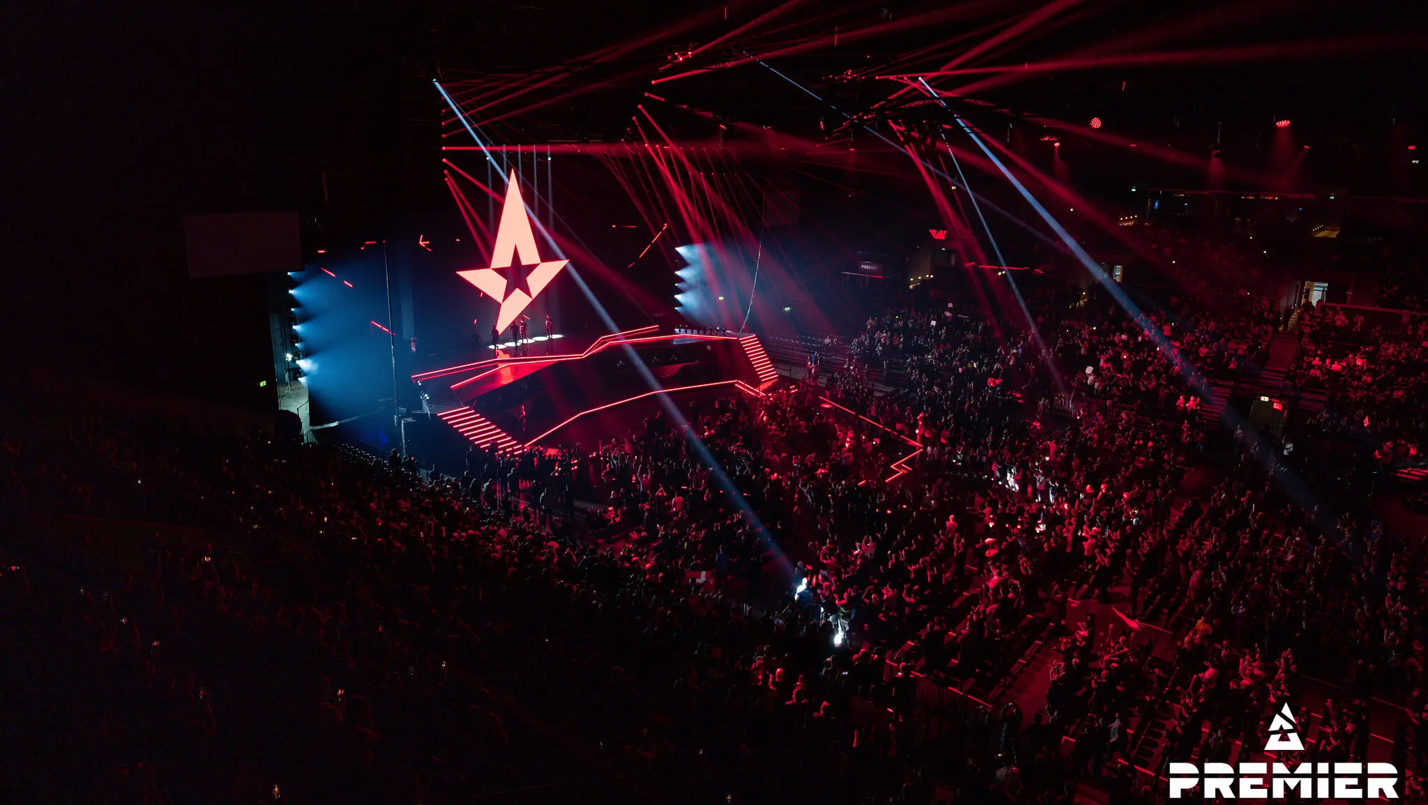 A look at Astralis’ CS2 roster in the BLAST Premier Fall Final 2021 playoffs.