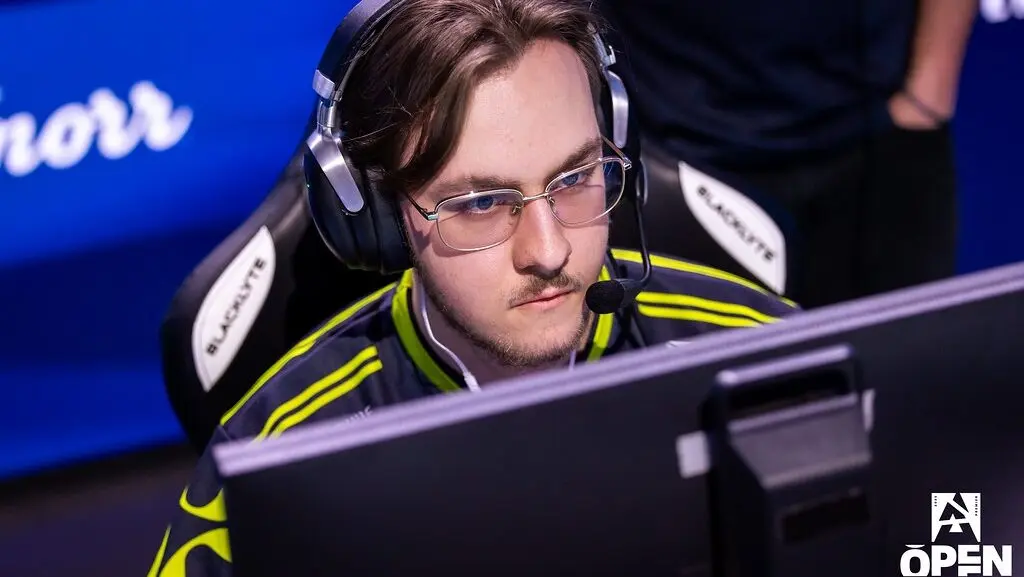 Elias “s1n” Stein.