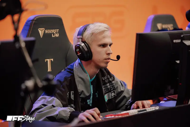 Andrey “Dukalis” Kuropatkin of PARIVISION at FISSURE PLAYGROUND 2 — DOTA