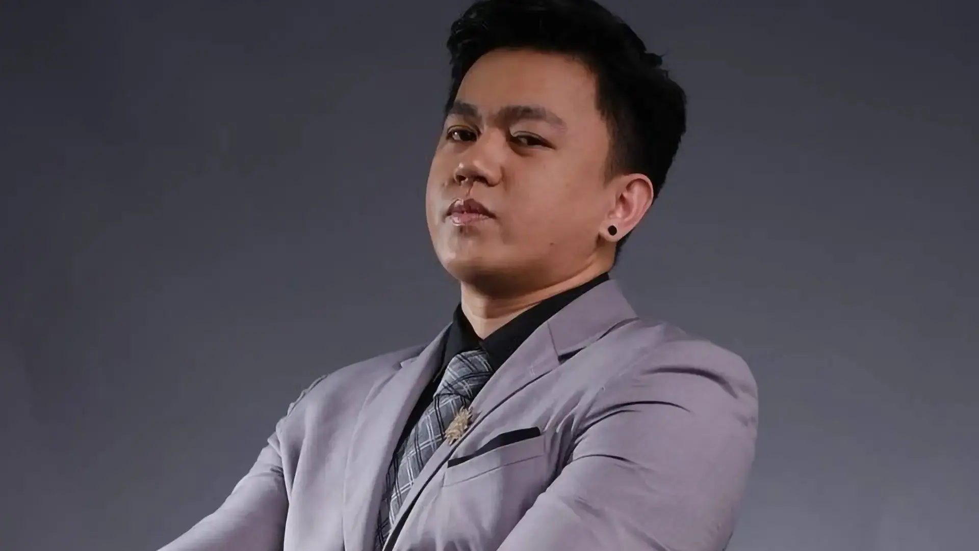 Philippine commentator Burrito