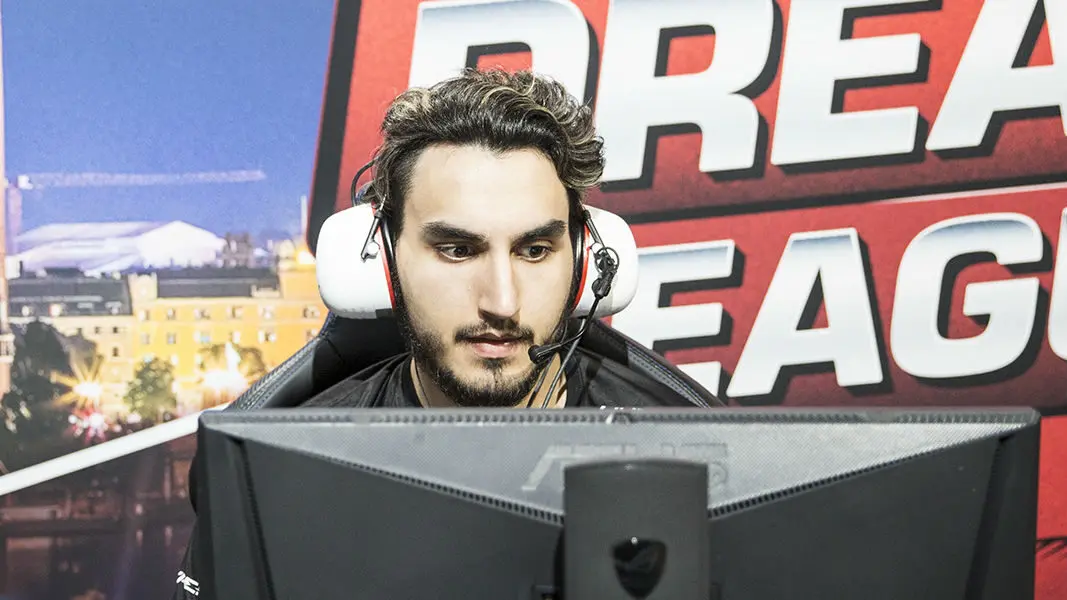 Mariano Andrés “Papita” Caneda at DreamLeague Season 10.