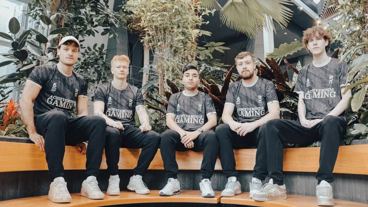A photo of the AM Gaming roster from the tournament.