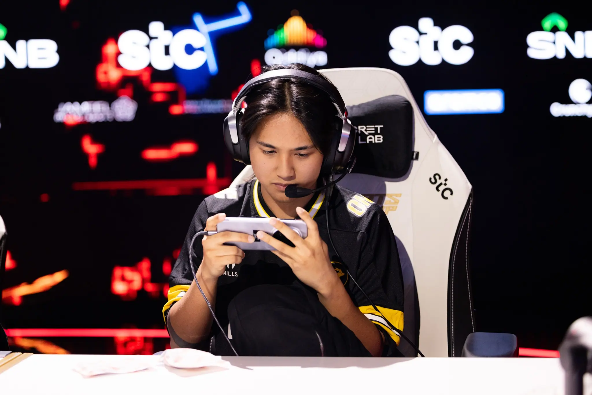 ONIC's Gold Laner, Grant “Kelra” Pillas.
