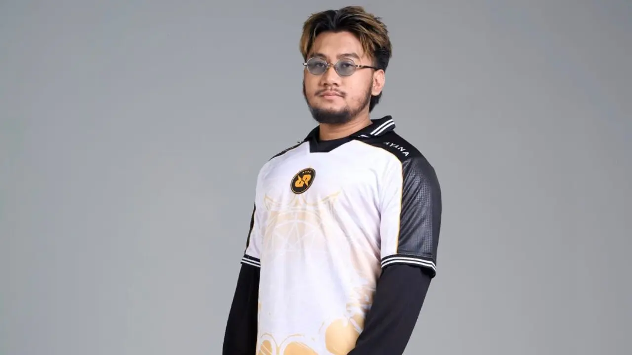 Link at a photo shoot