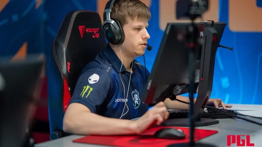 Roland “ultimate” Tomkovyak.