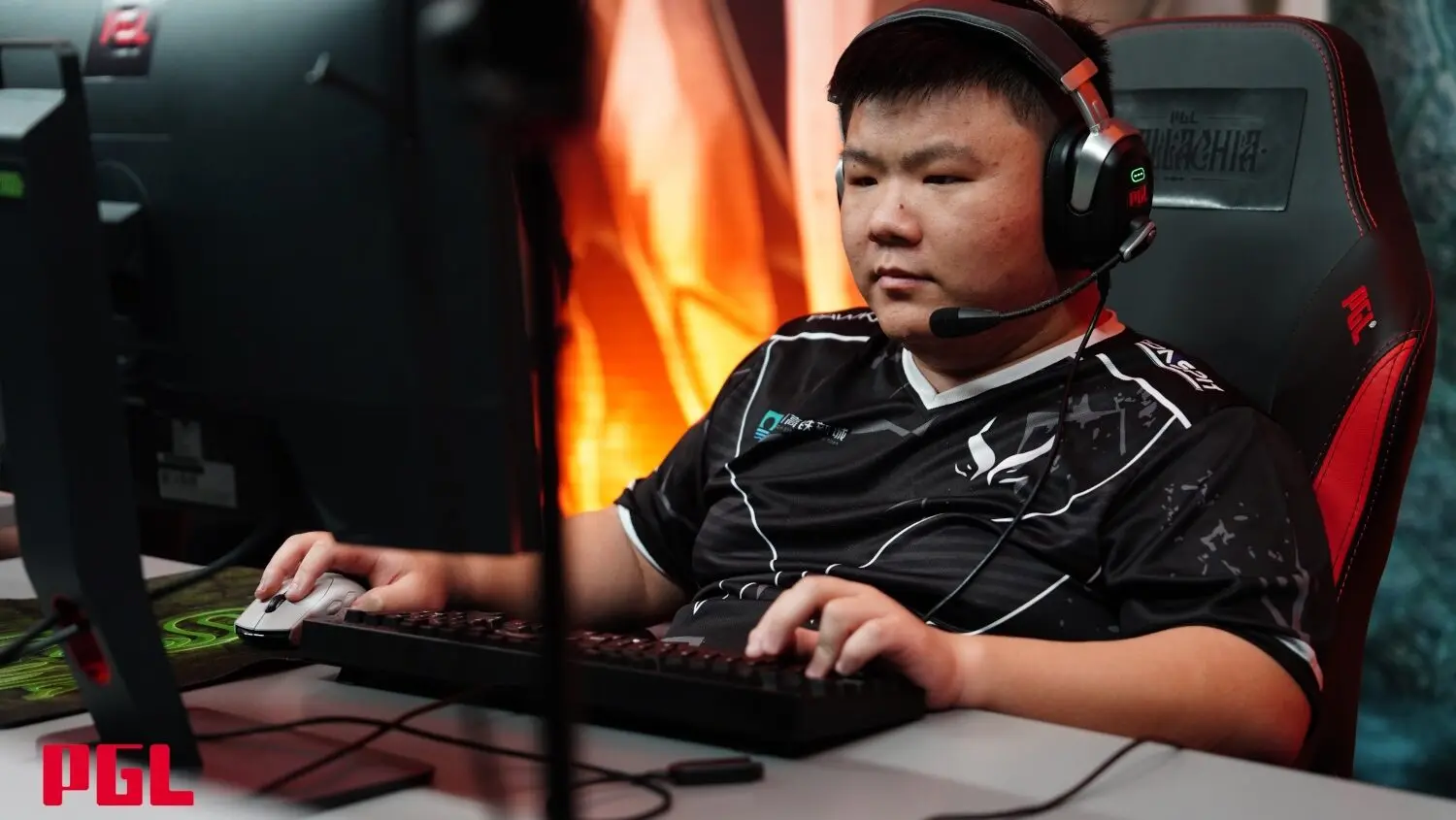XinQ at PGL Wallachia Season 1.
