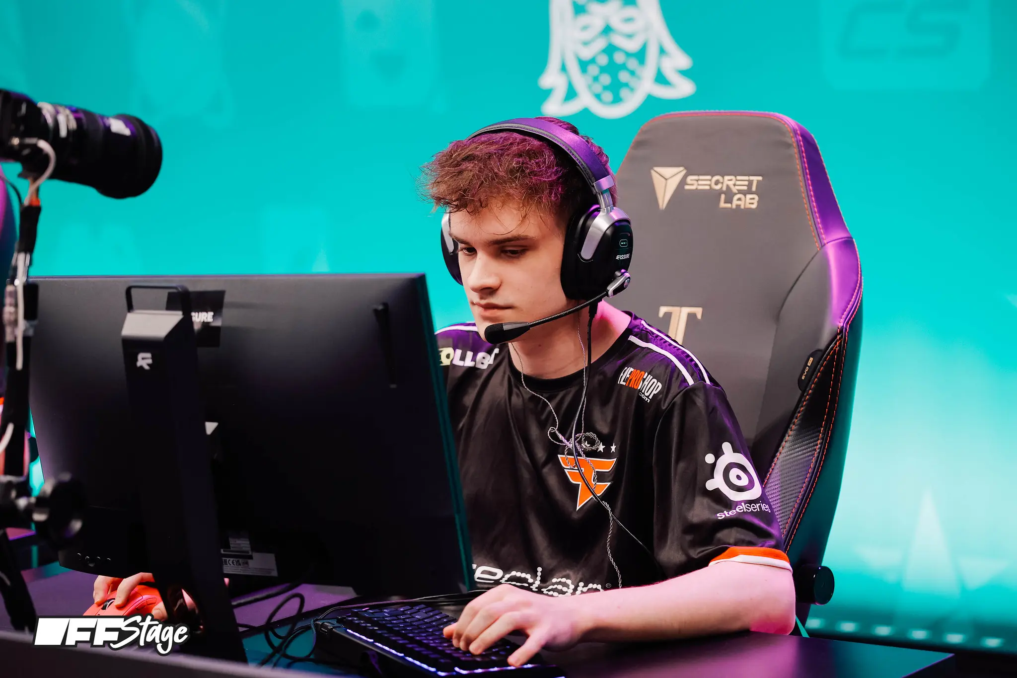Jakub “jcobbb” Petrushevski during a match.