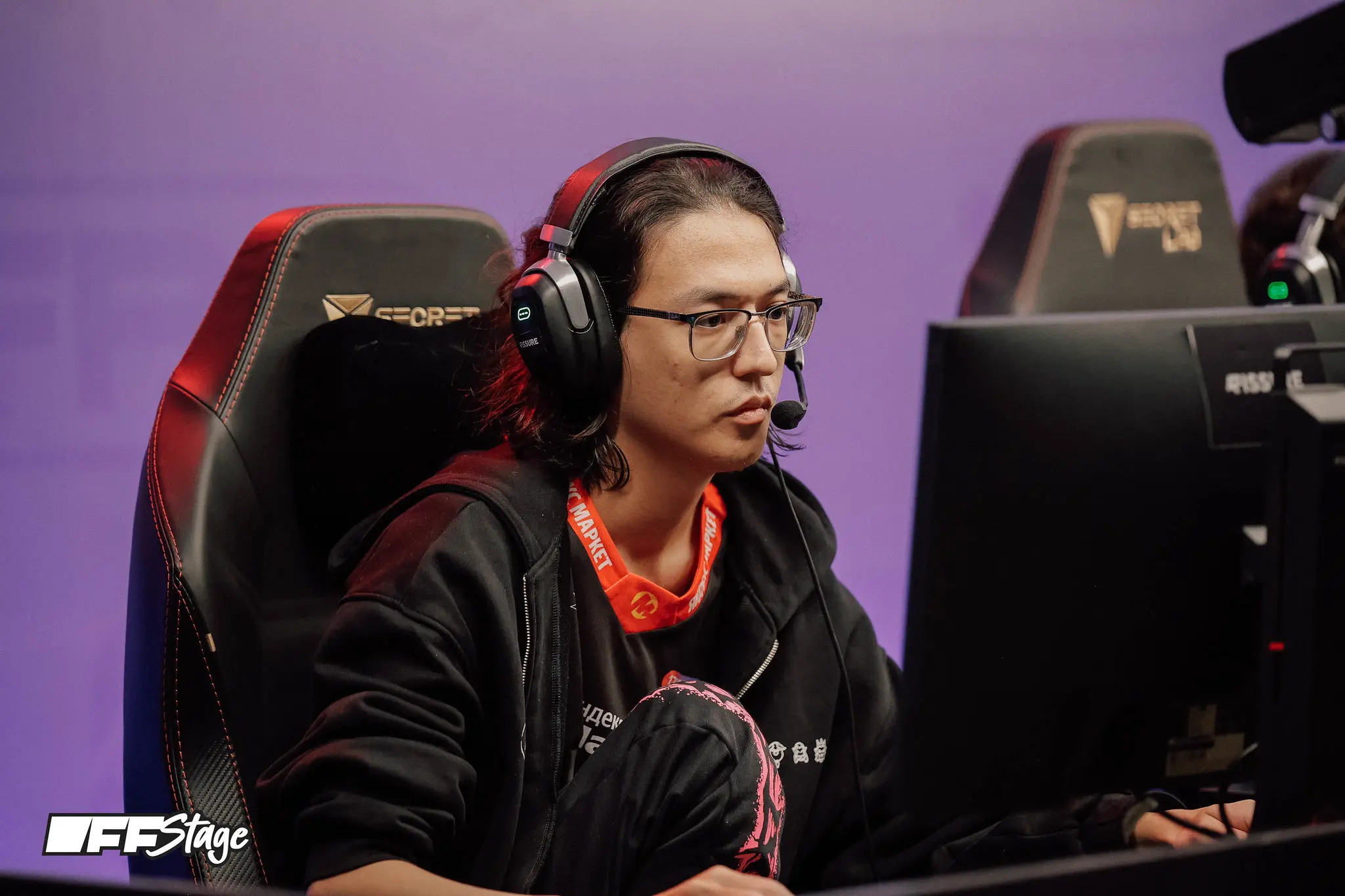 Team Yandex carry Alimzhan “watson” Islambekov in the group stage of FISSURE PLAYGROUND 2 — DOTA in Serbia.