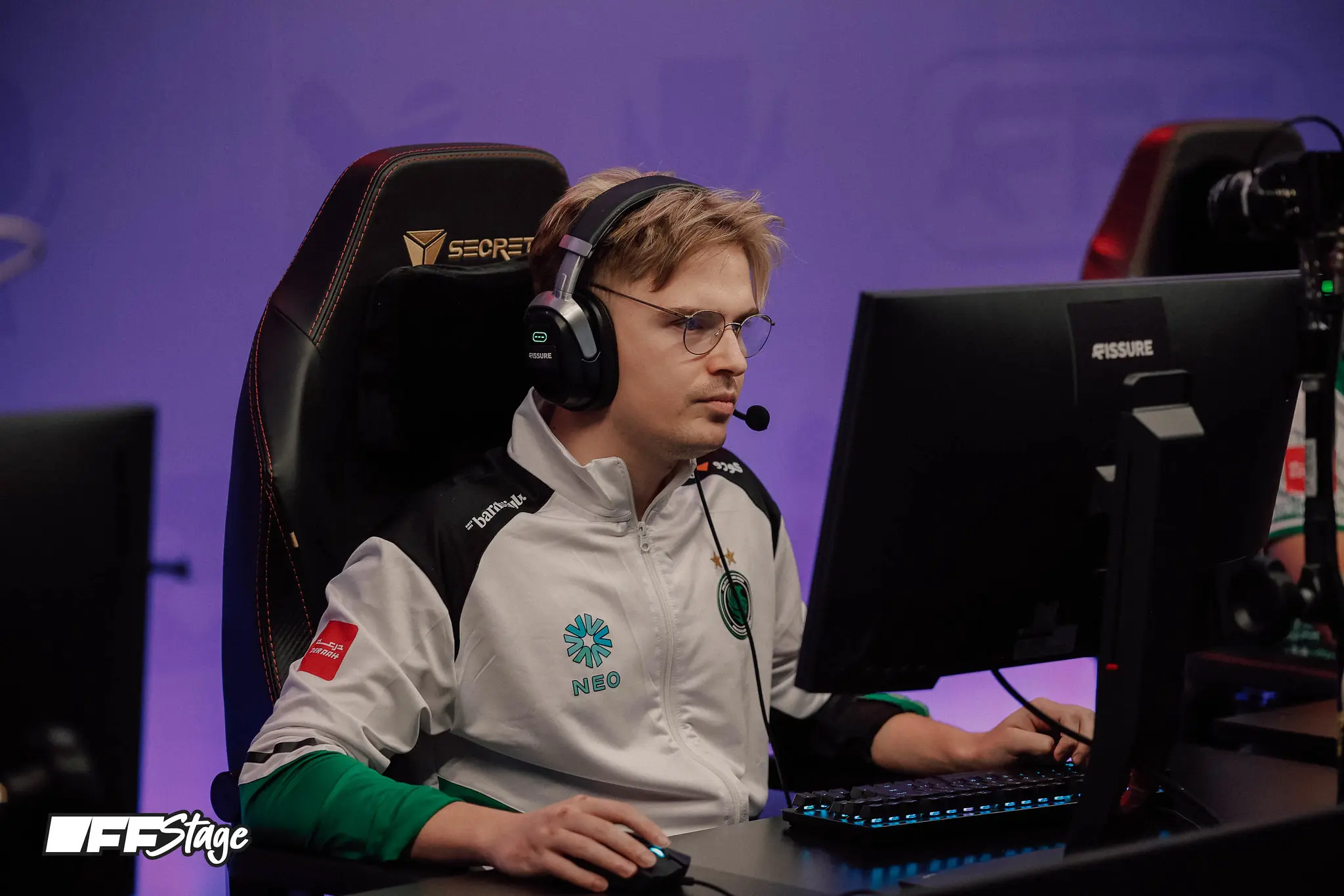 Team Falcons’ carry skiter in the group stage of FISSURE PLAYGROUND 2 — DOTA.