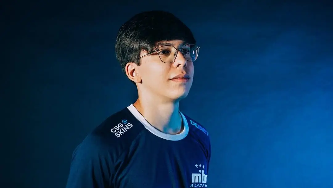 Esports player Vitor “stormzyn” Yamauchi.