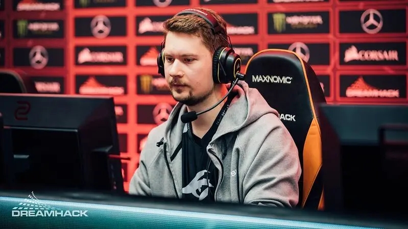 Puppey is competing in DreamLeague Season 13.